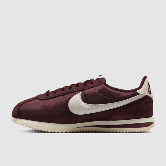 Nike Sportswear Womens Cortez Textile