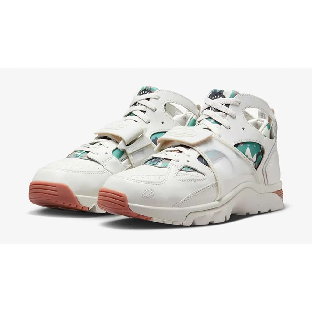 Corteiz x Nike Air Trainer Huarache Light Bone